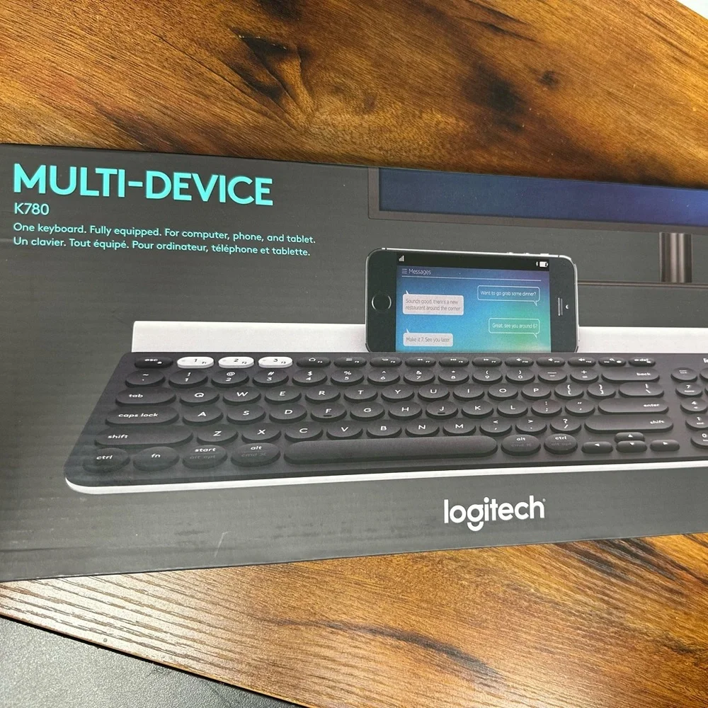 Logitech- K780 Full-size Wireless Scissor Keyboard- White